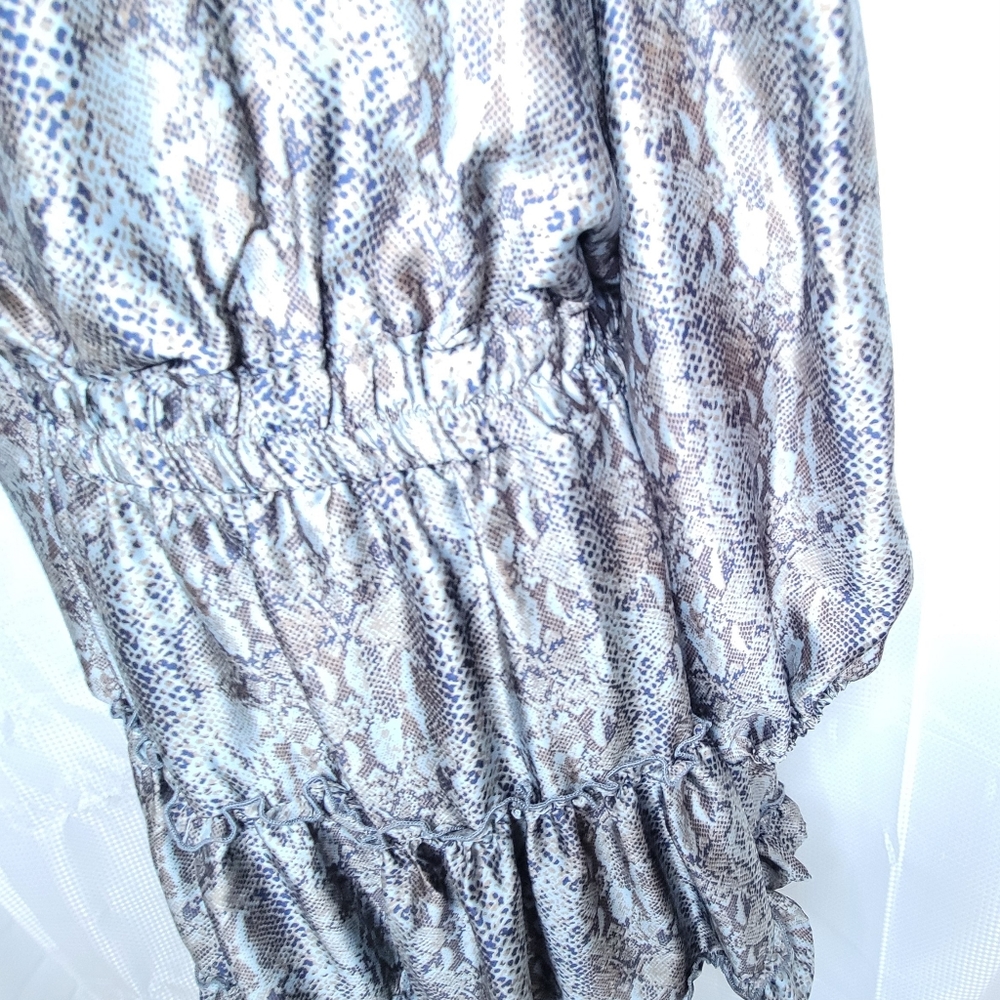 Dress - Picture 7 of 9
